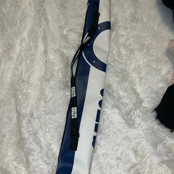 Indianapolis Indiana Colts Tube Cooler for 6 Pack of Beer Cans with Sling Carry - Picture 3 of 6